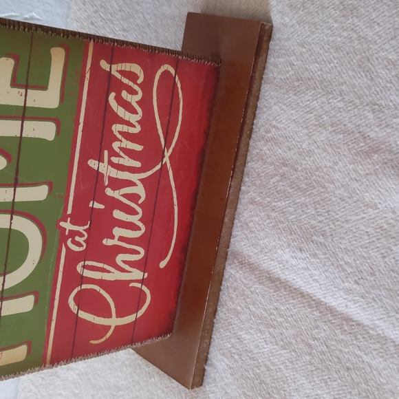 Hallmark Christmas Red Green Home Decoration - Picture 4 of 5